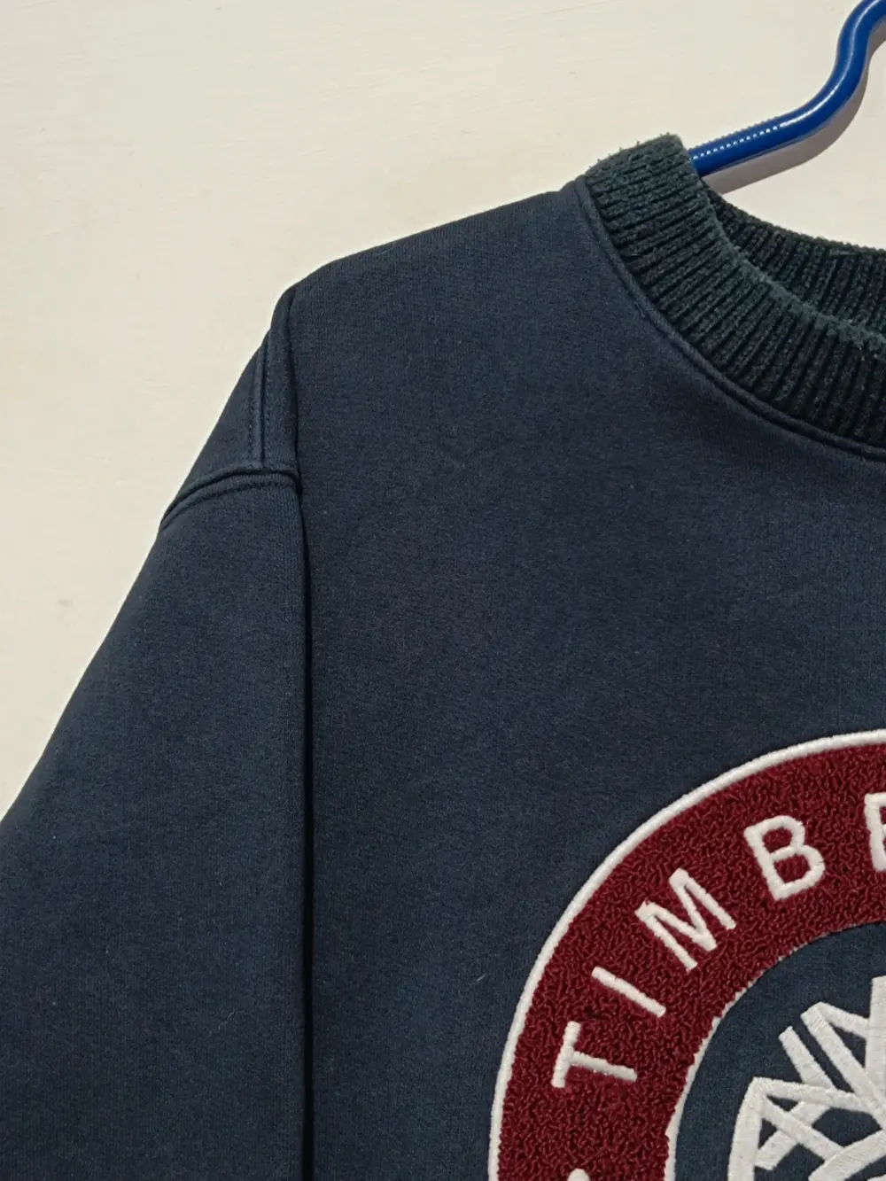 Sudadera con cuello redondo y diseño de árbol de bouclé de Little Cold River talla XL, foto 3