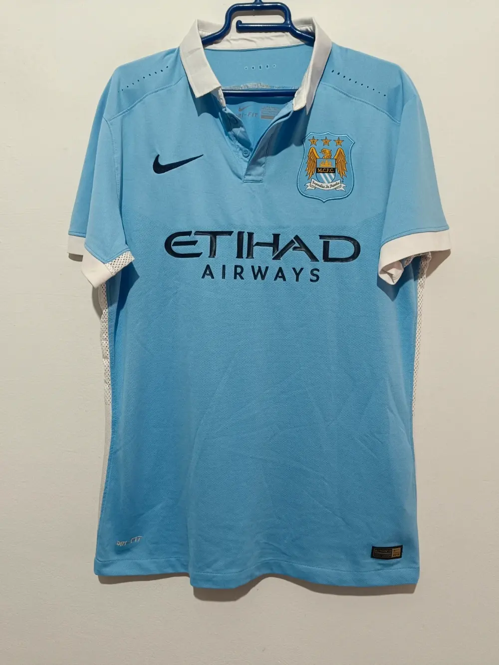 Camiseta Manchester City temporada 15/16 Nike talla XL sirve para L ver medidas