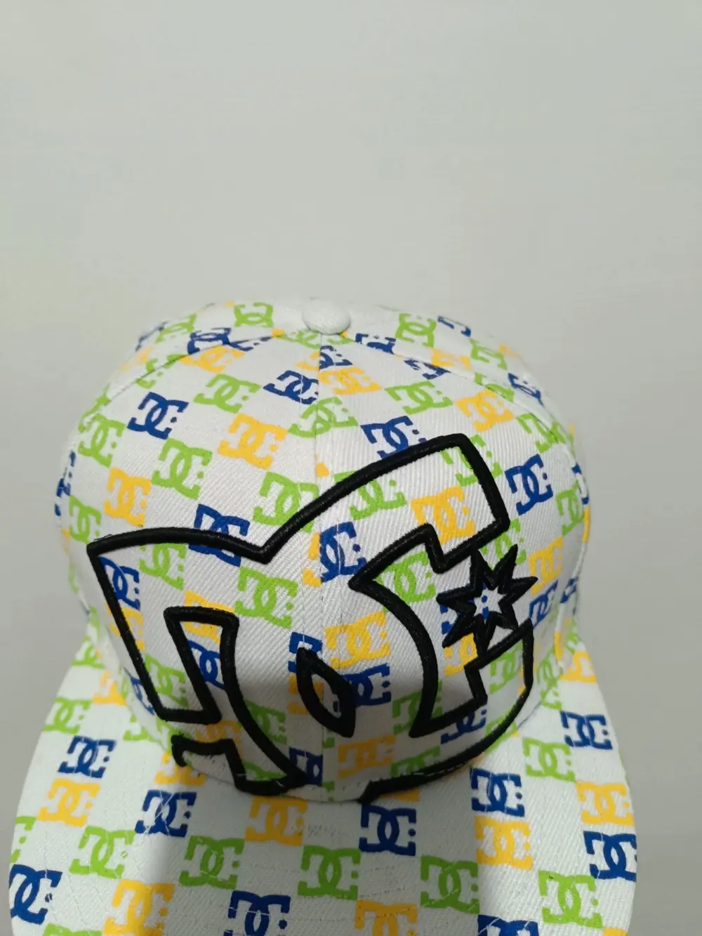 Gorra multicolor DC Shoes x New era talla 7 3/8 59cm unisex, foto 2
