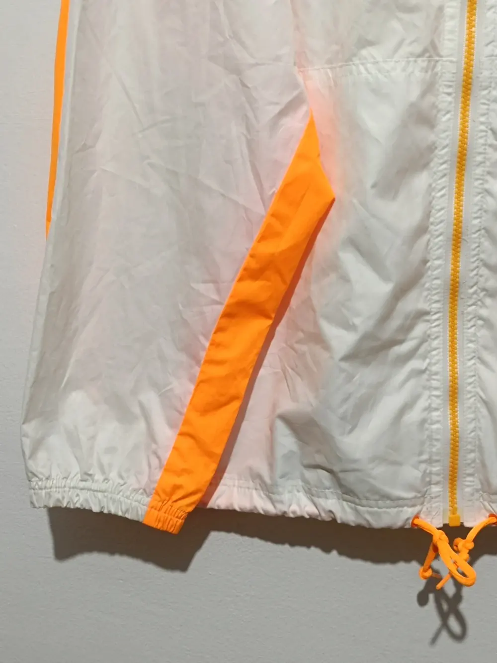 Chaqueta naranja y blanca cortavientos vintage Nike talla XL, foto 3