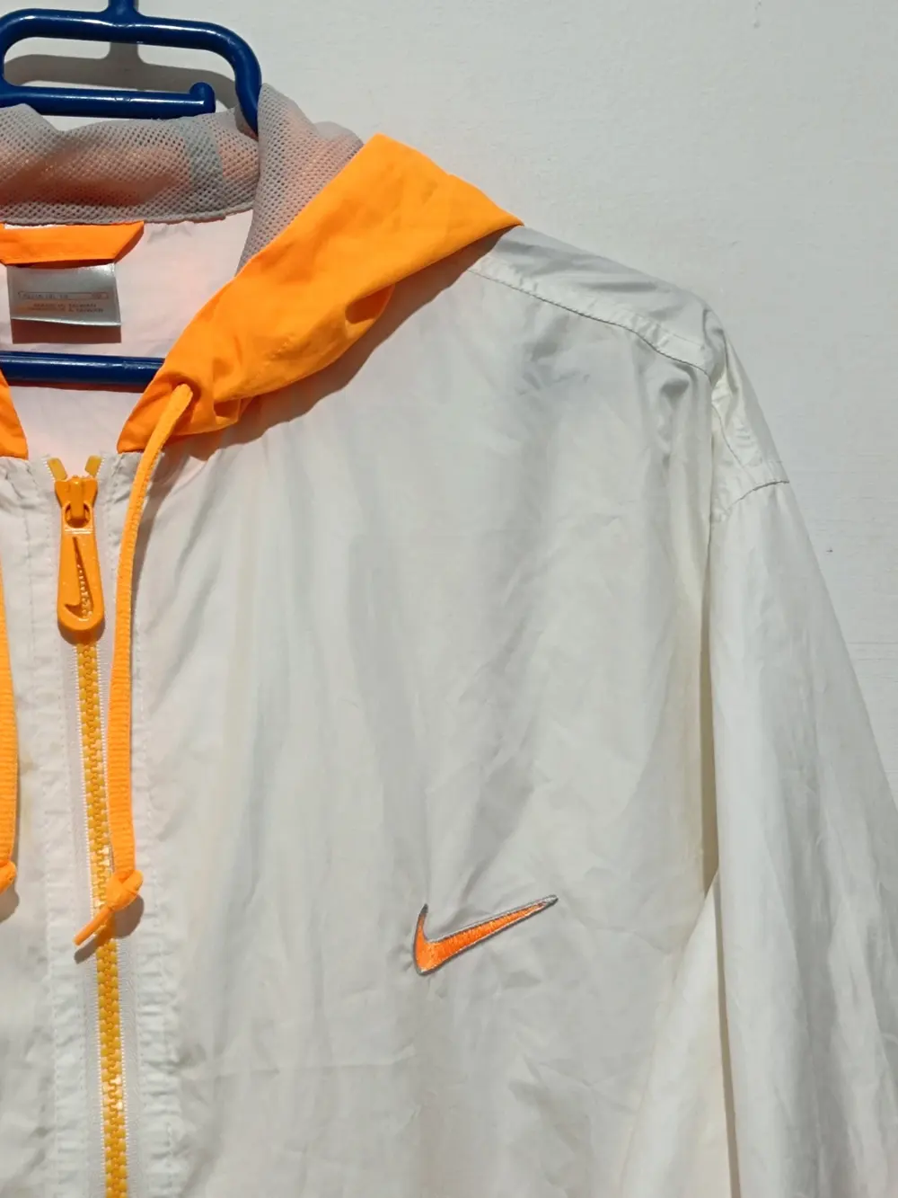 Chaqueta naranja y blanca cortavientos vintage Nike talla XL, foto 5