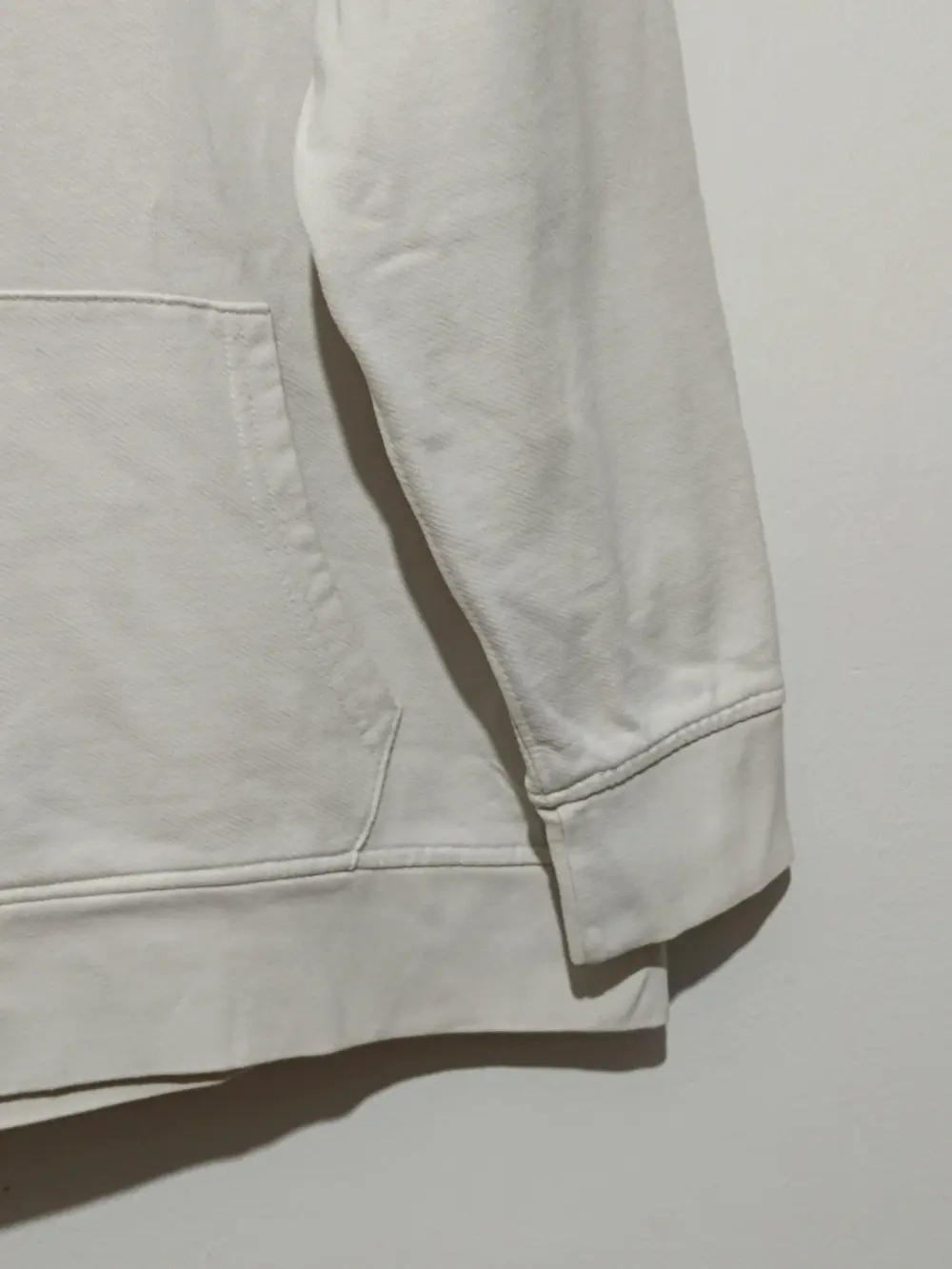 Sudadera con capucha Levi's talla XL ver medidas, foto 3