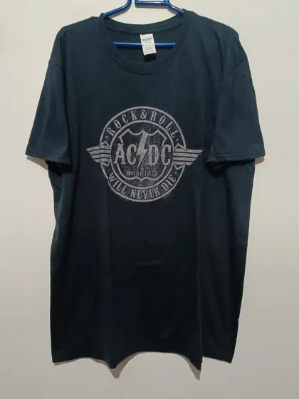 Camiseta manga corta AC/DC will never die talla XL Gildan