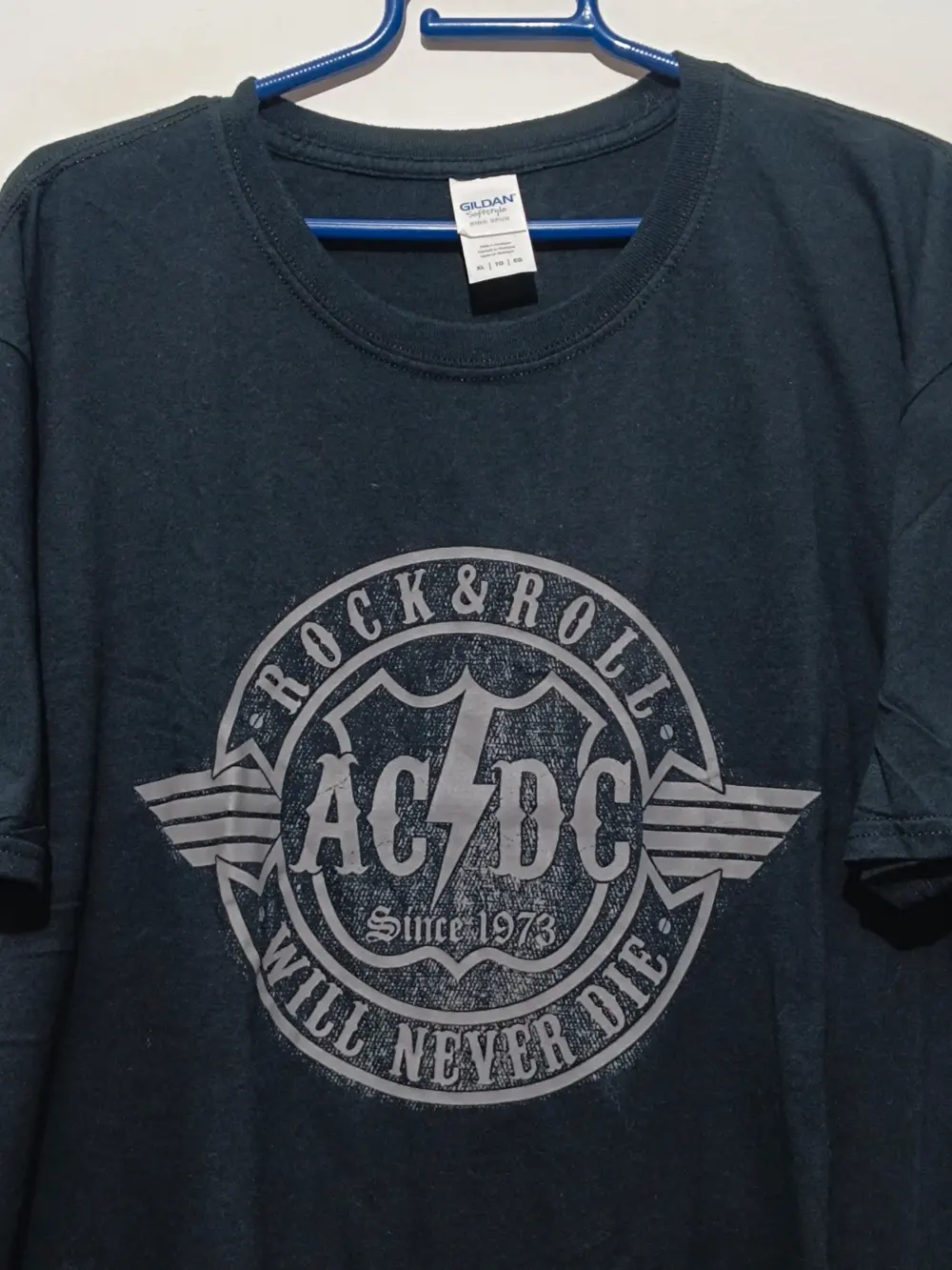Camiseta manga corta AC/DC will never die talla XL Gildan, foto 2