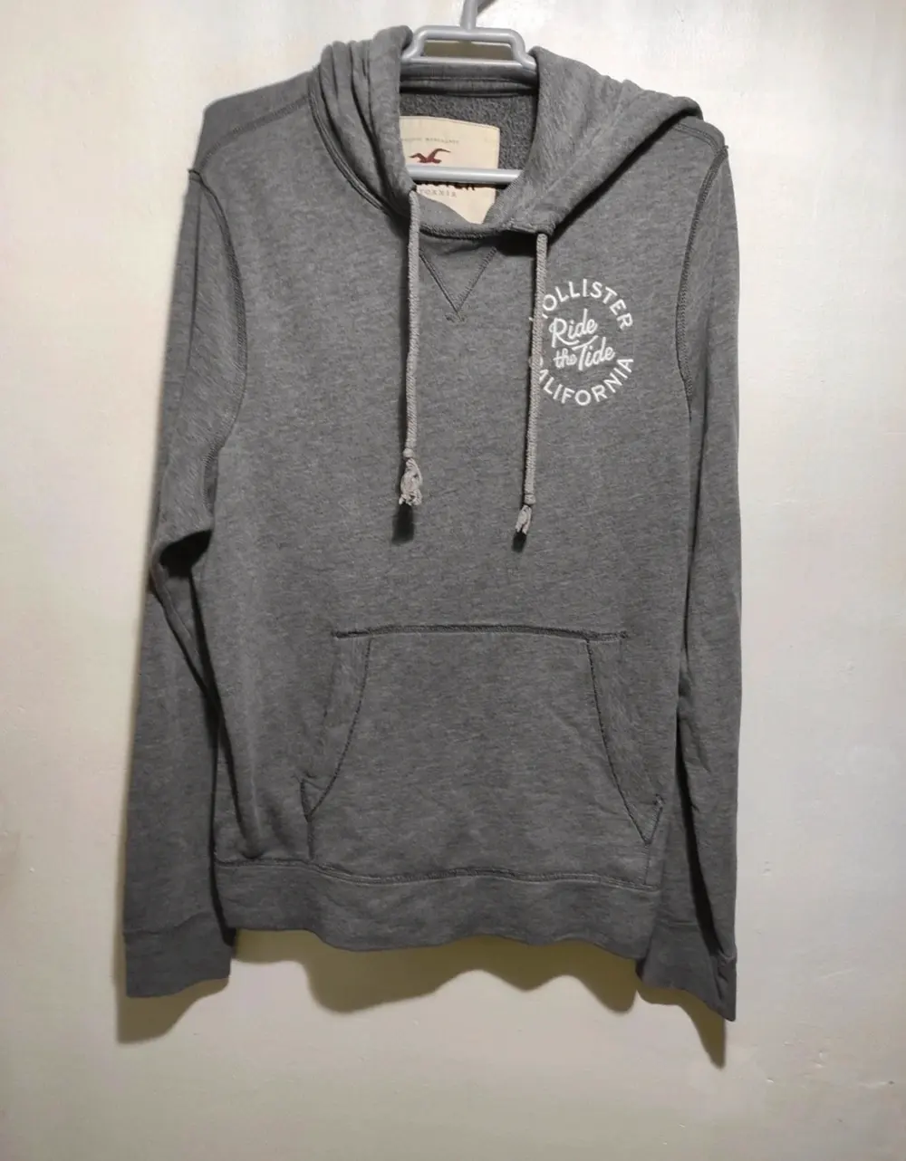 Sudadera con capucha Hollister talla L*