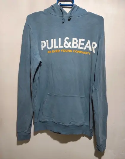 Sudadera con capucha Pull & Bear talla M*