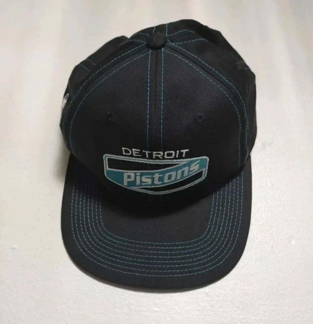 Gorra vintage NBA Detroit pistons talla unica*