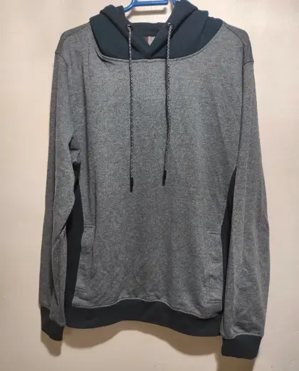 Sudadera con capucha Newwood talla L*