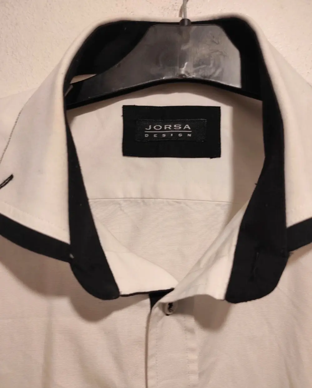 Camisa lisa Jorsa Desing, talla M*, foto 2