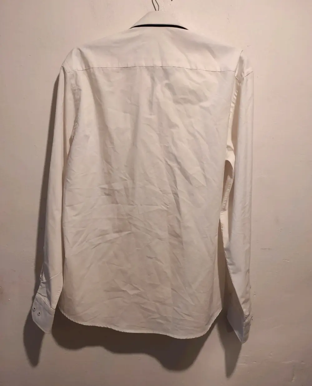 Camisa lisa Jorsa Desing, talla M*, foto 5