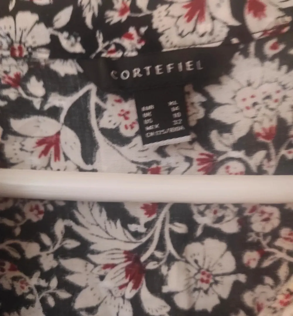 Camisa blusa con flores Cortefiel talla XL*, foto 3