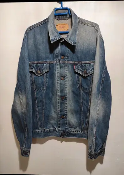 Cazadora vaquera Levi's Strauss logo trasero talla XL ver medidas