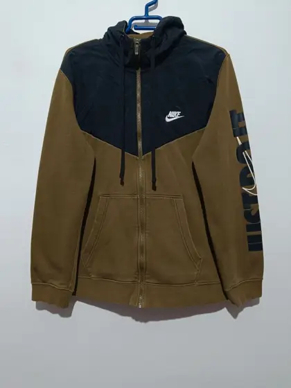 Chaqueta Nike vintage 90's just do It talla L sirve para M ver medidas