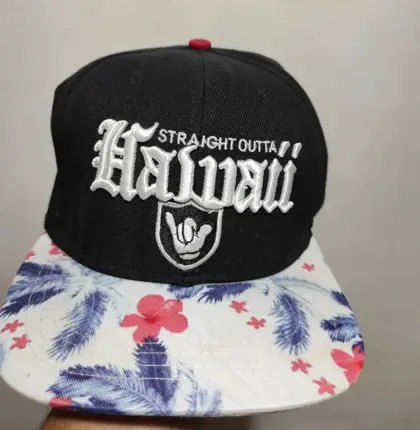 Gorra straight outta Hawaii cayler&sons talla ajustable*