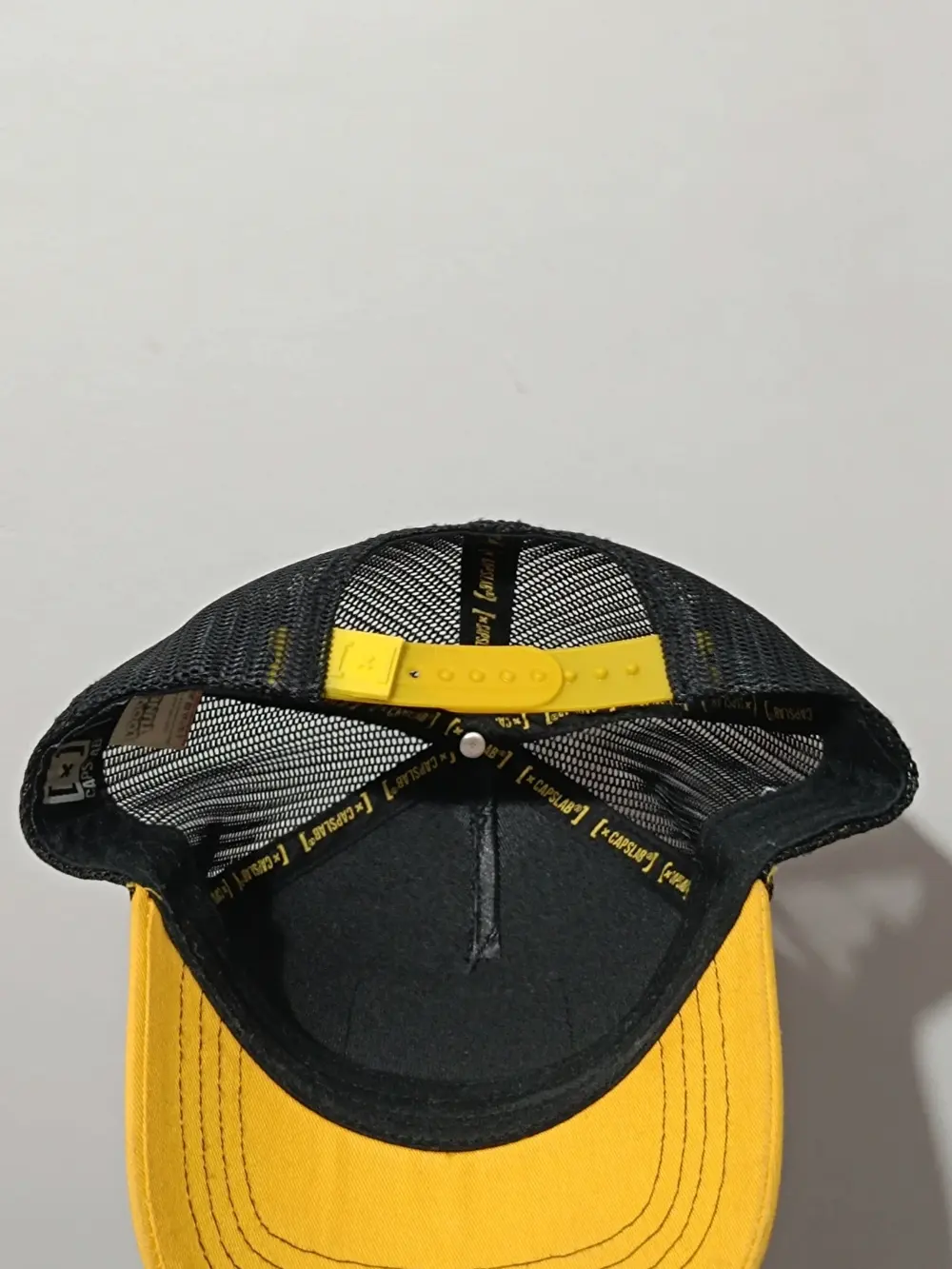 Gorra trucker Looney tunes Pato Lucas Capslab talla única ajustable adulto unisex, foto 5
