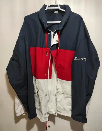 Chaqueta vintage entretiempo con capucha Bridgestone talla XL*