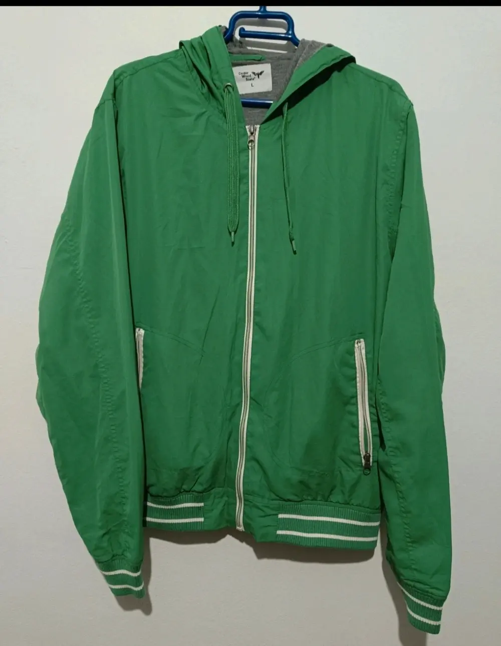 Chaqueta con capucha cedar wood state talla L*
