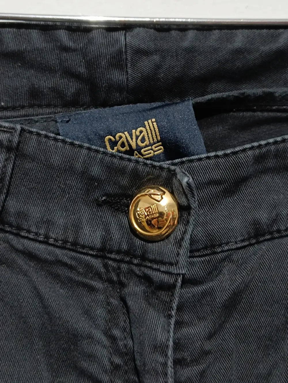 Pantalon negro vaquero Cavalli class talla 38 ver medidas, foto 3