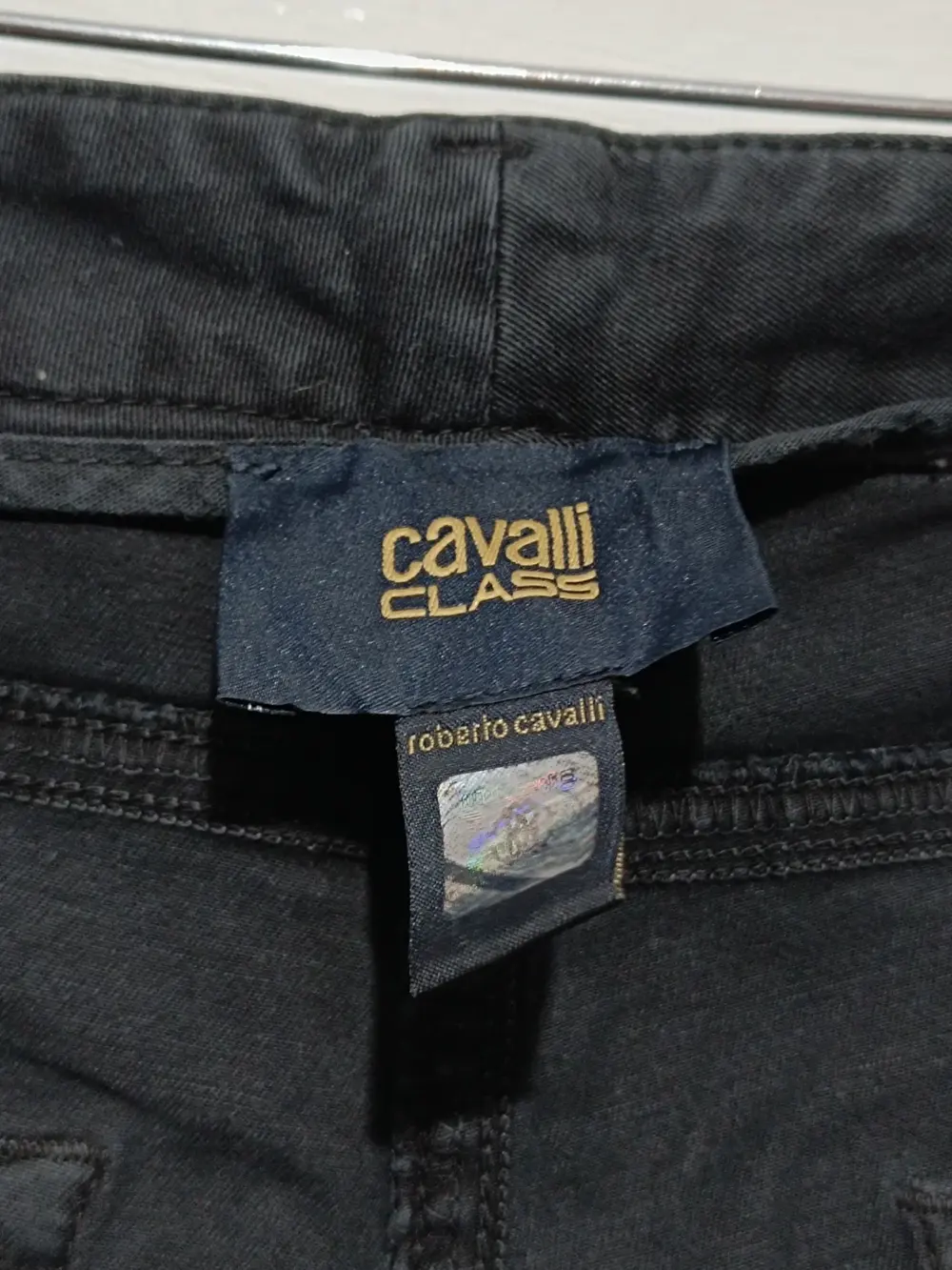 Pantalon negro vaquero Cavalli class talla 38 ver medidas, foto 4