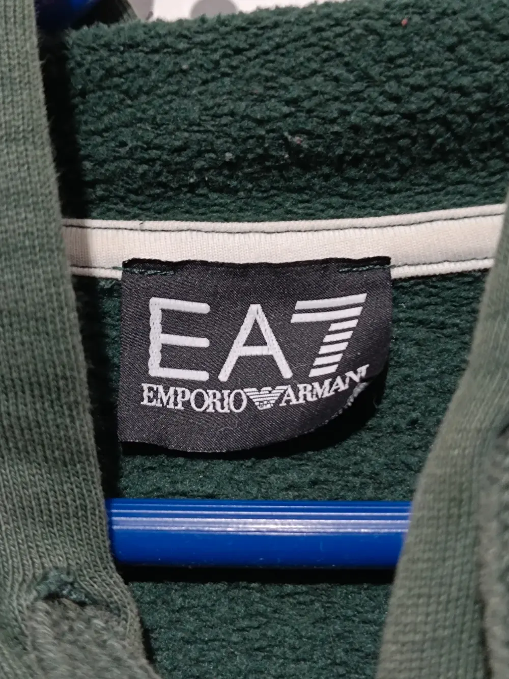 Sudadera Verde oliva Emporio Armani talla XL sirve para L ver medidas, foto 5