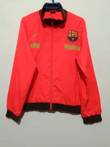 Chaqueta vintage Y2K FC Barcelona Nike talla S ver medidas
