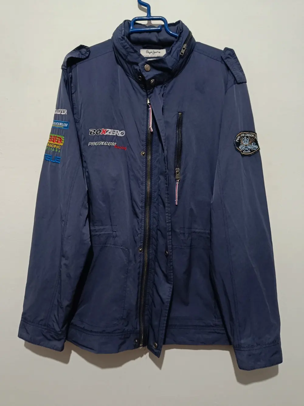 Chaqueta Pepe jeans London Boxzero Racing España talla XXL pero sirve para XL ver medidas