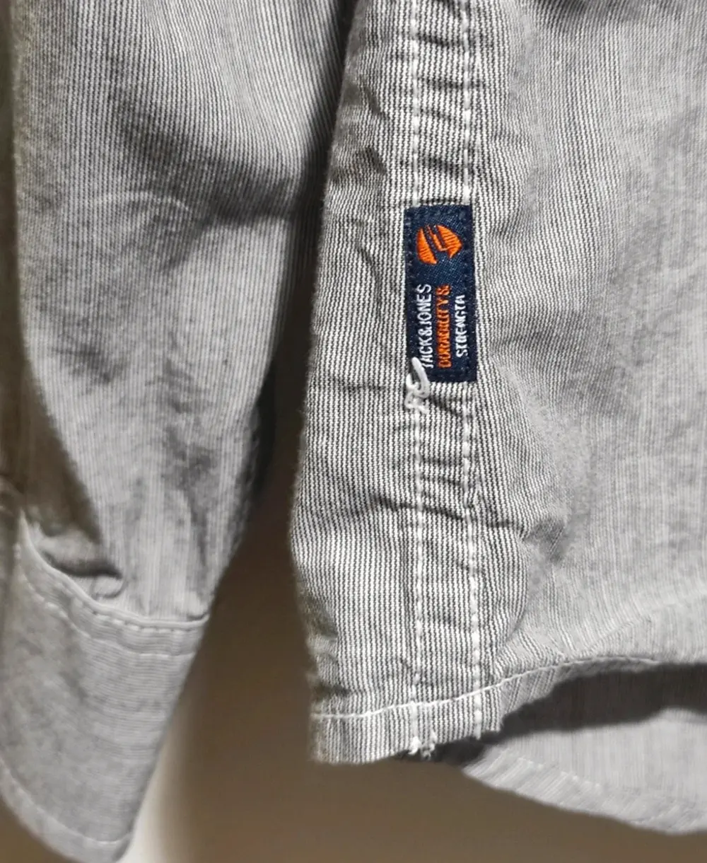 Camisa manga larga Jack & Jones talla L*, foto 5