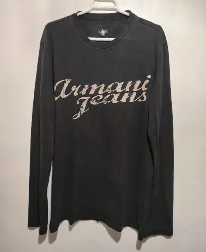 Camiseta manga larga Armani jeans talla XL*