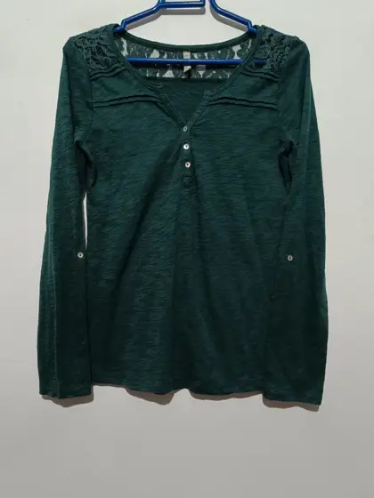 Camisa blusa manga larga Verde oscuro Bershka talla M