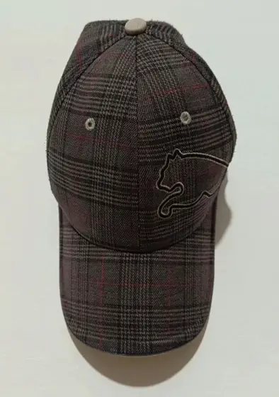 Gorra a cuadros Puma flexfit talla única unisex sirve para M/L *