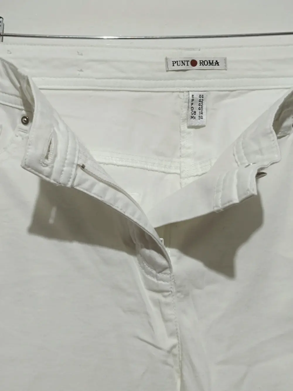 Pantalón blanco Punt Roma talla 44, foto 5