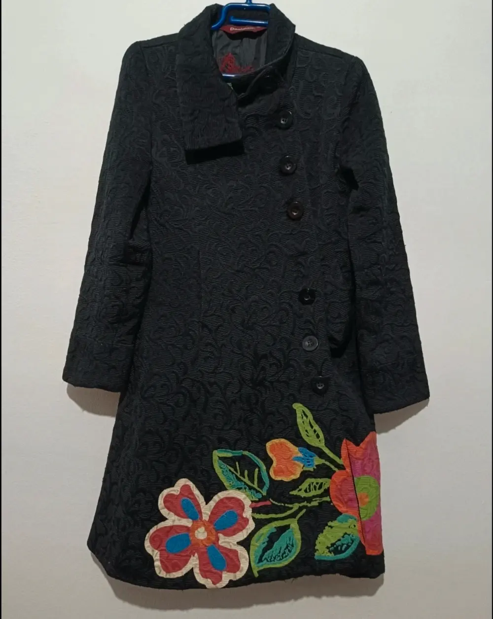 Abrigo Desigual talla 36 equivale a una S ver medidas*