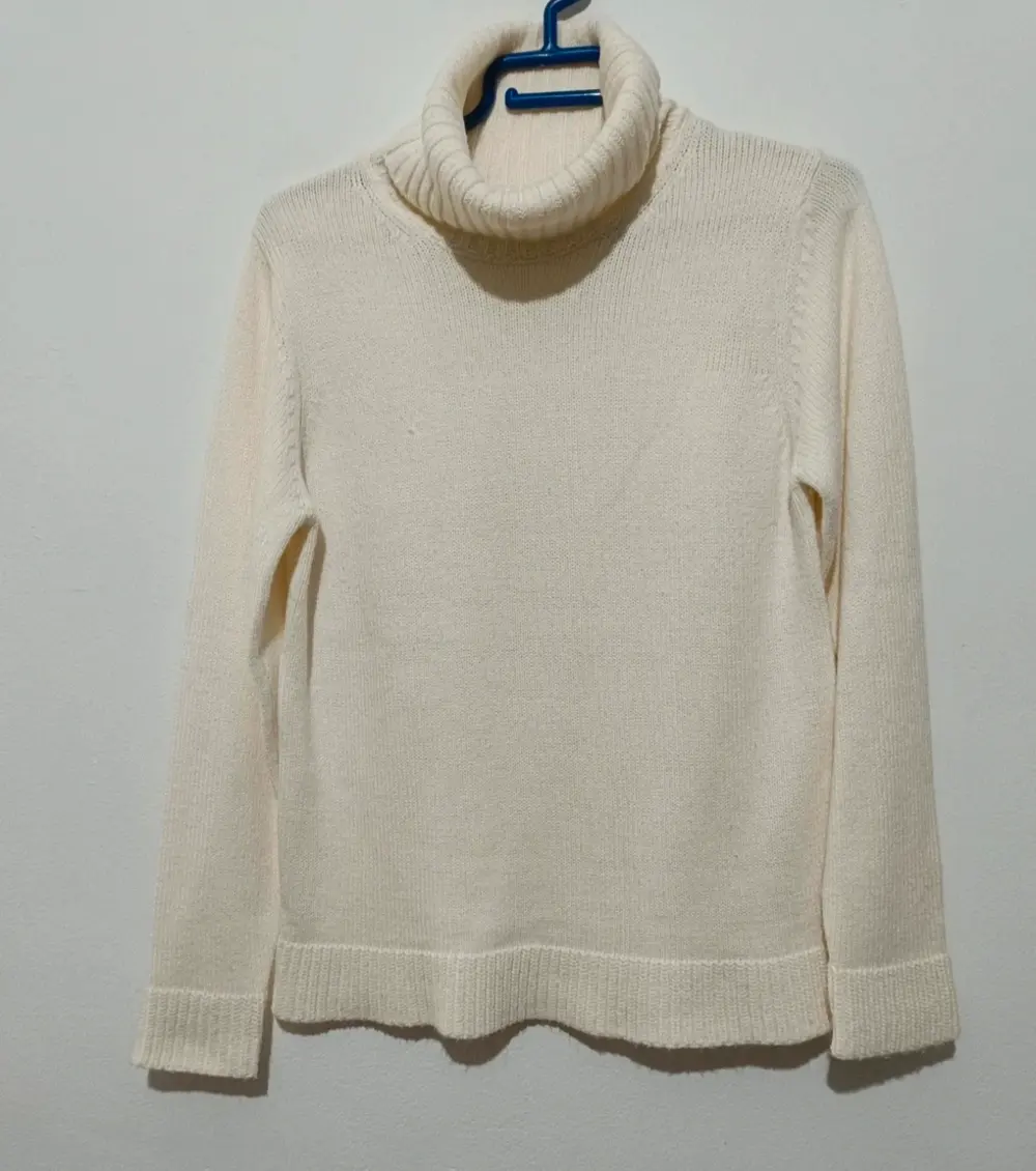 Jersey cuello alto Sfera talla M*