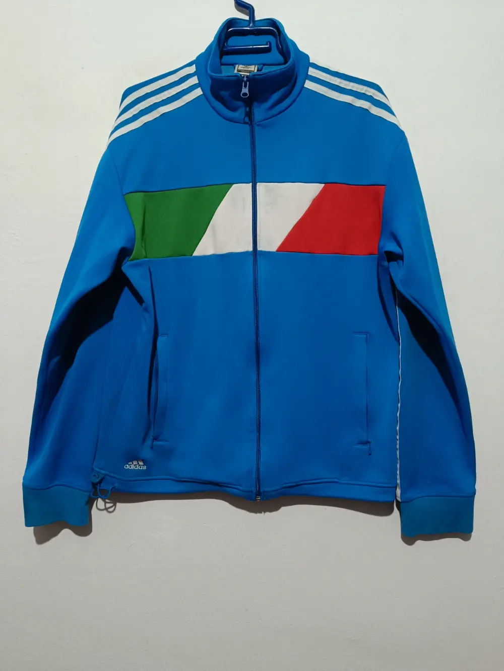 Chaqueta Y2K Adidas Italia Copa Mundial 2006 Alemania FIFA talla M