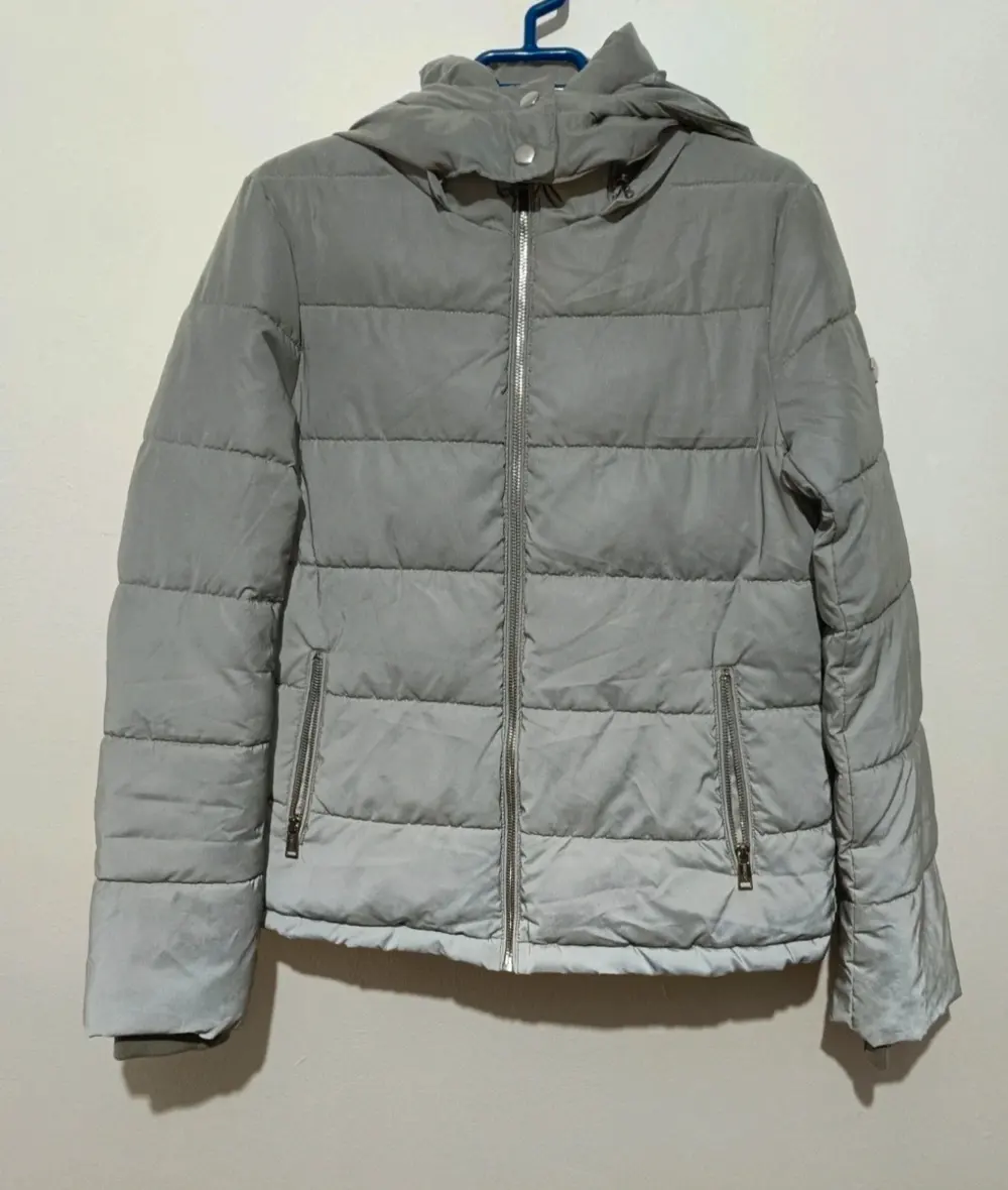 Chaqueta acolchada Guess talla M*
