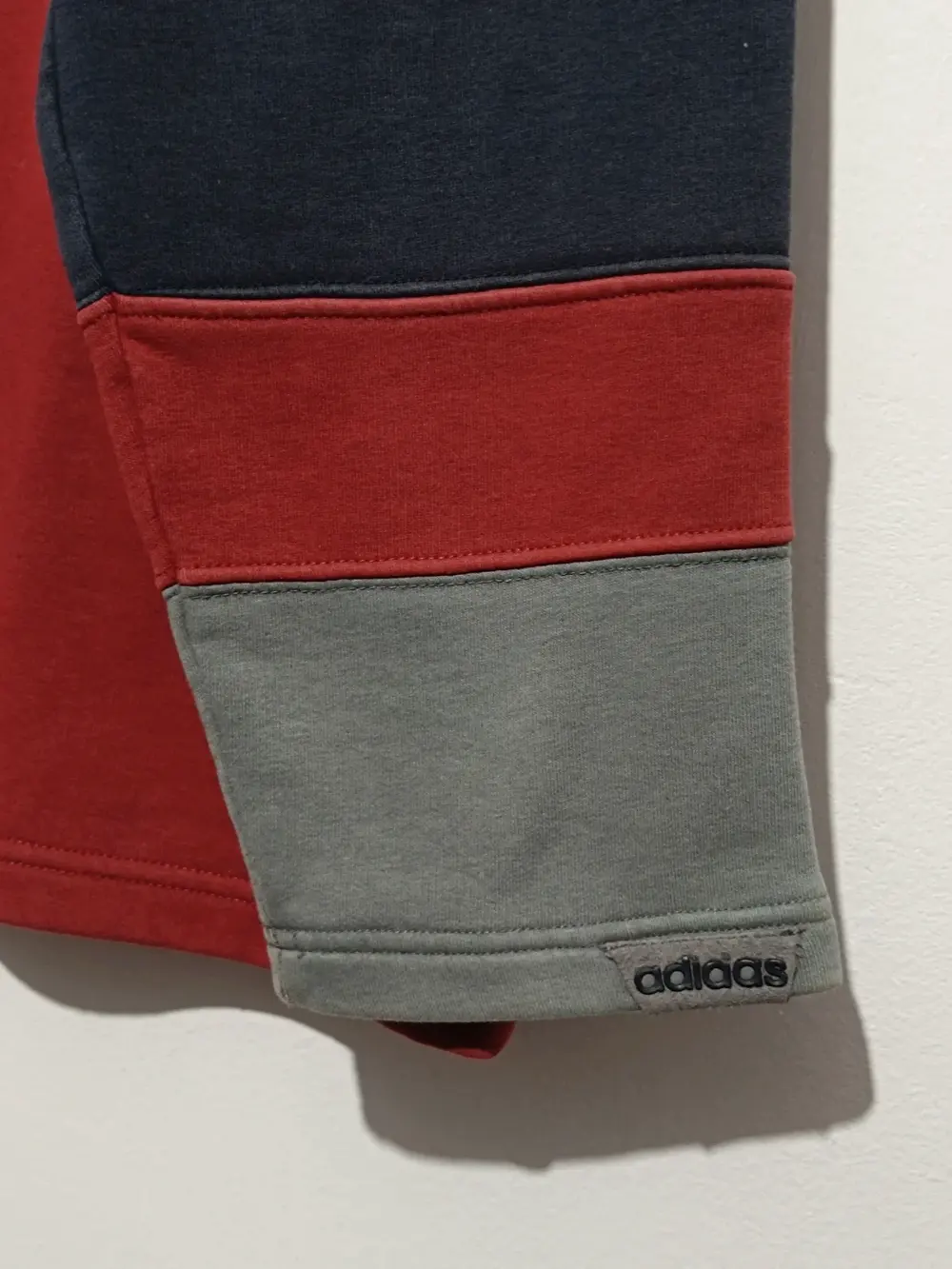 Jersey vintage Y2K Adidas V-Neck talla M ver medidas, foto 3