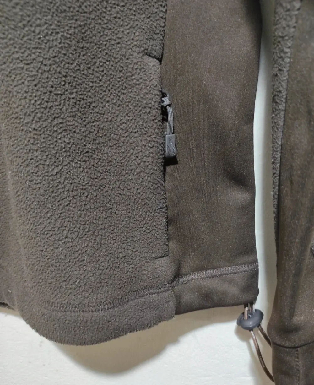 Sudadera forro polar Lacoste talla 40 equivale a una L pero sirve para M ver medidas*, foto 2