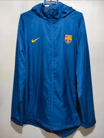 Chaqueta chubasquero con capucha Nike Fc Barcelona talla XL*