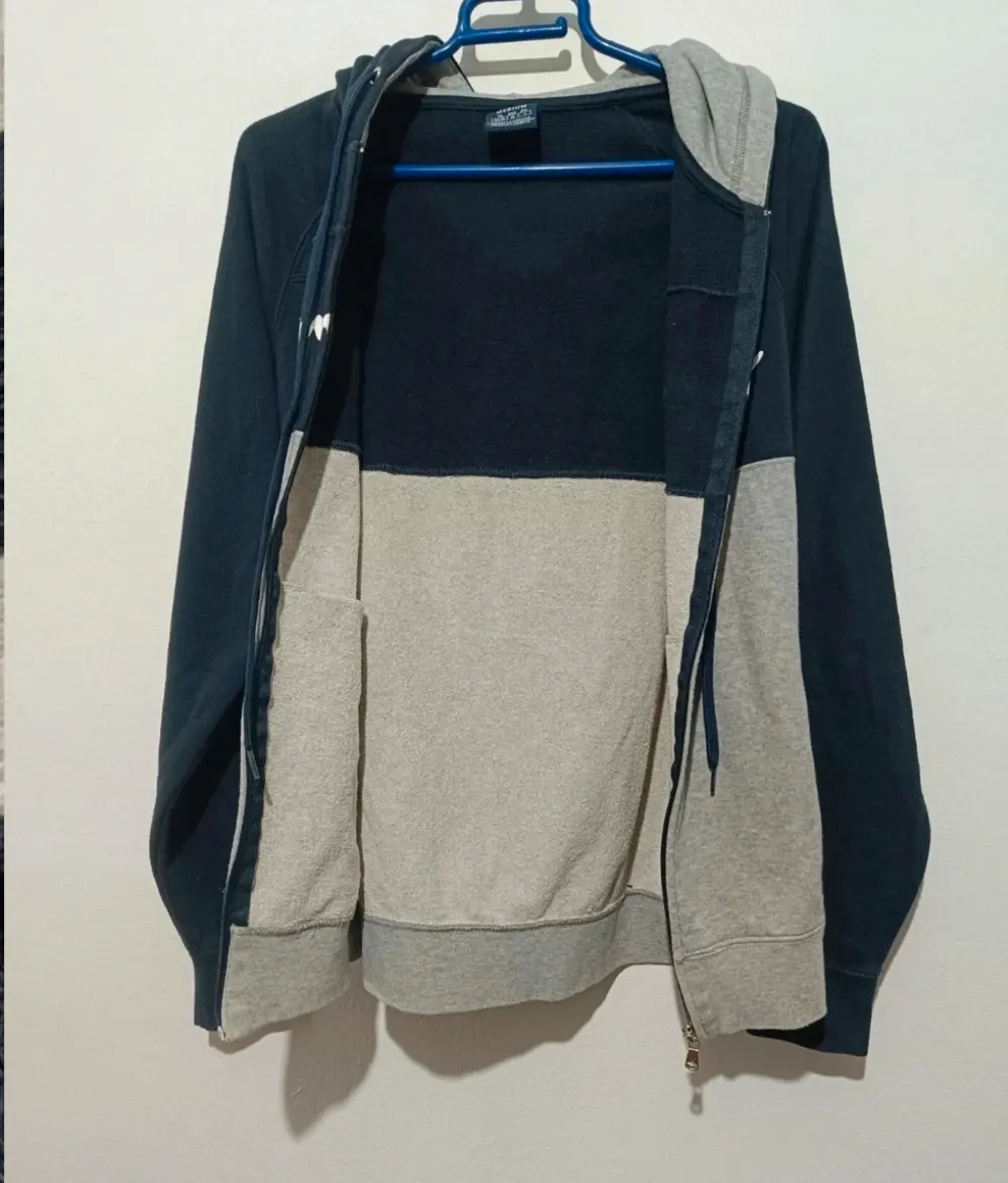 Sudadera Champion talla M ver medidas*, foto 3