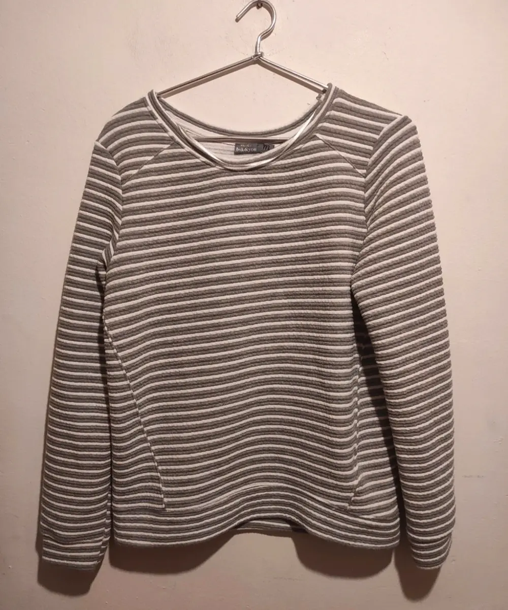 Jersey Bershka talla M*