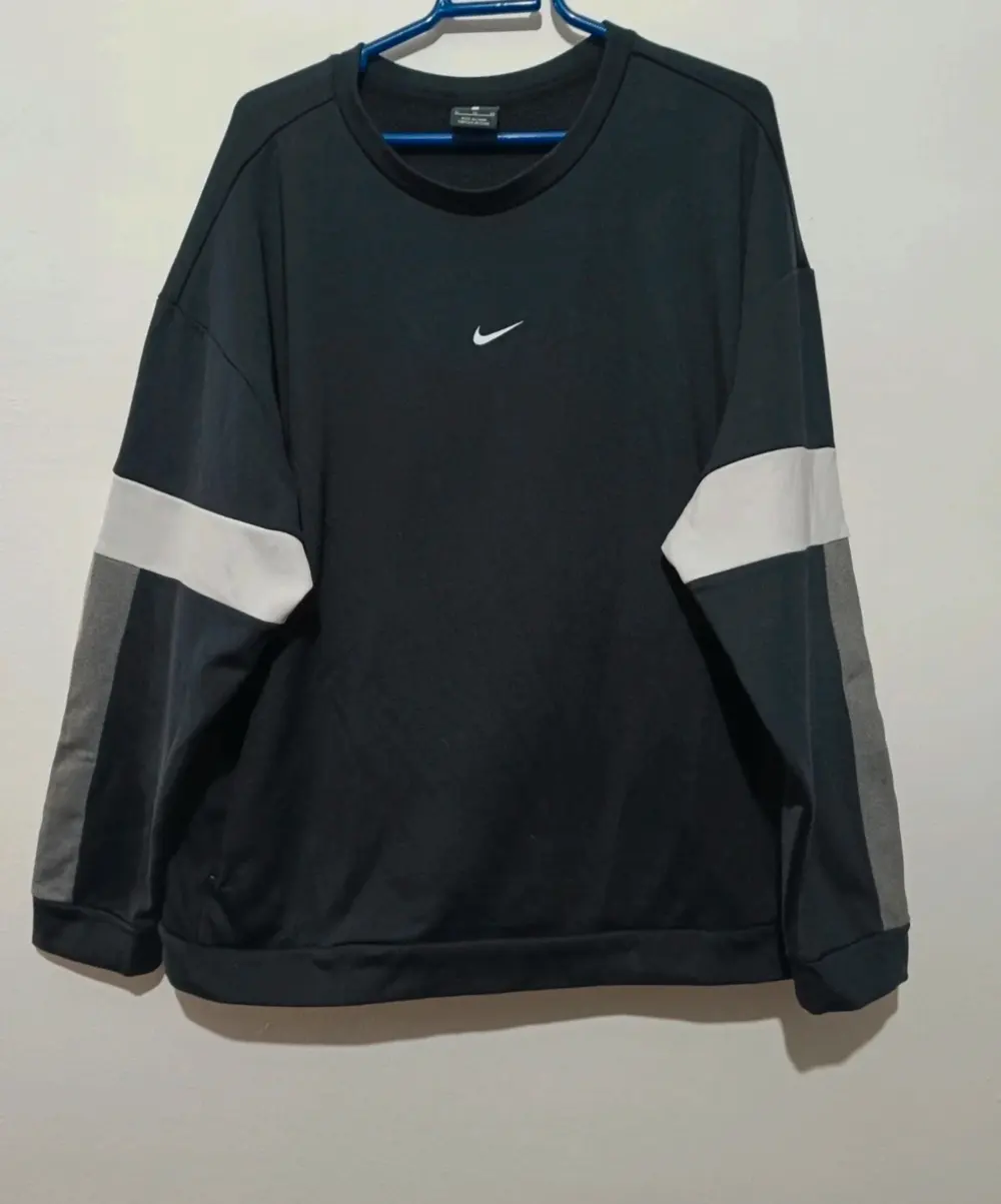 Sudadera Nike Swoosh Therma talla XL ver medidas*