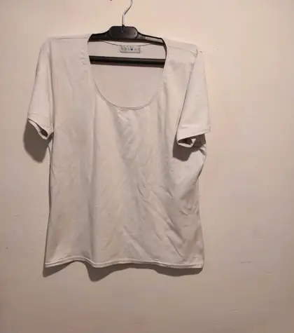 Camiseta elàstica manga corta Cosmos talla 44*