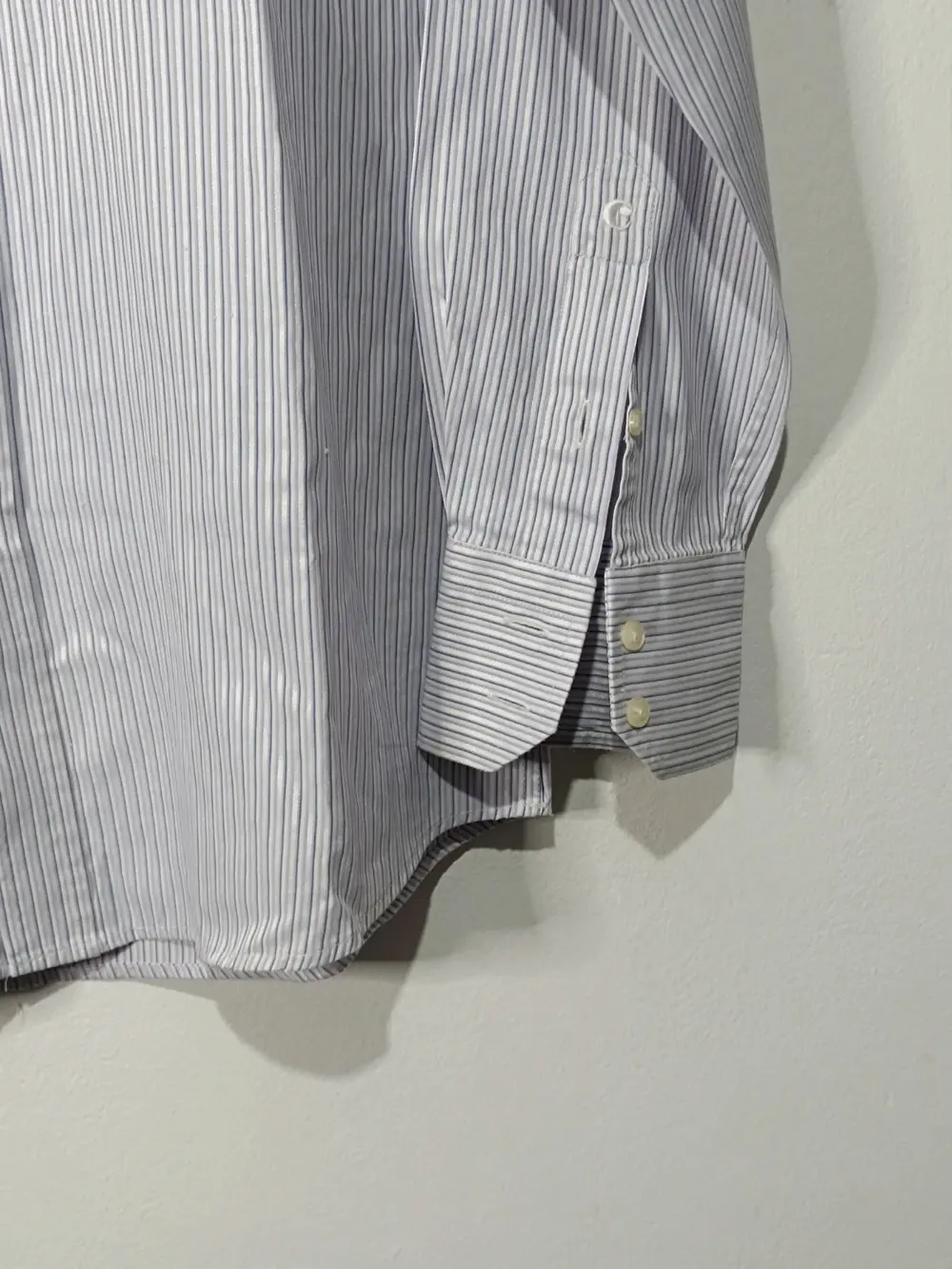 Camisa a rayas manga larga Cacharel talla 40 3/4 equivale a una M ver medidas, foto 2