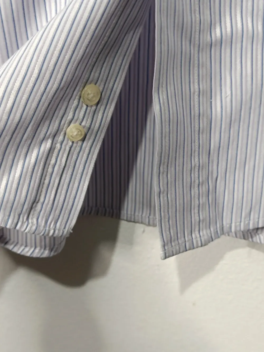Camisa a rayas manga larga Cacharel talla 40 3/4 equivale a una M ver medidas, foto 5