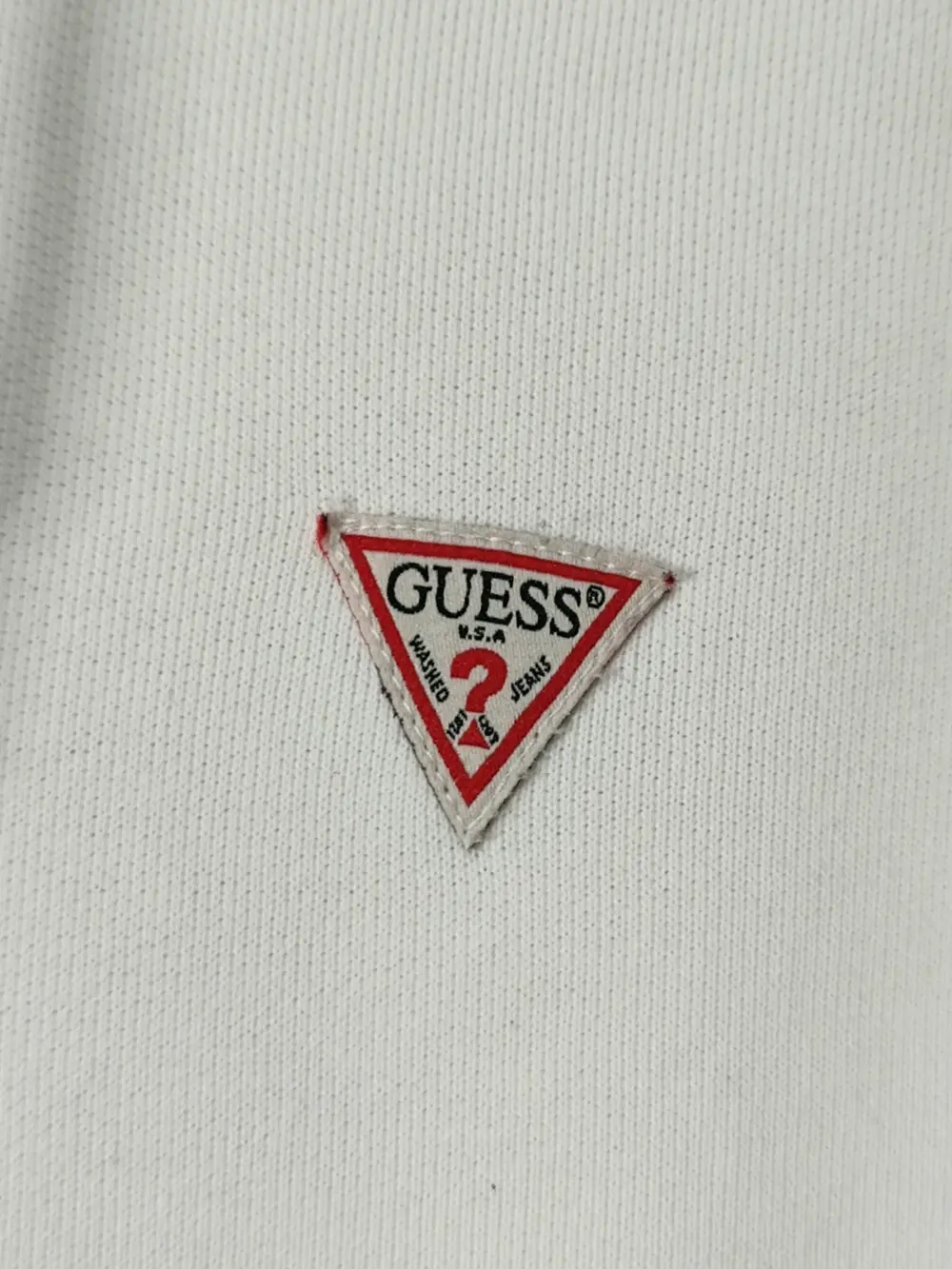 Sudadera blanca con capucha Guess Iconic Reg mini TriangTalla S, foto 5