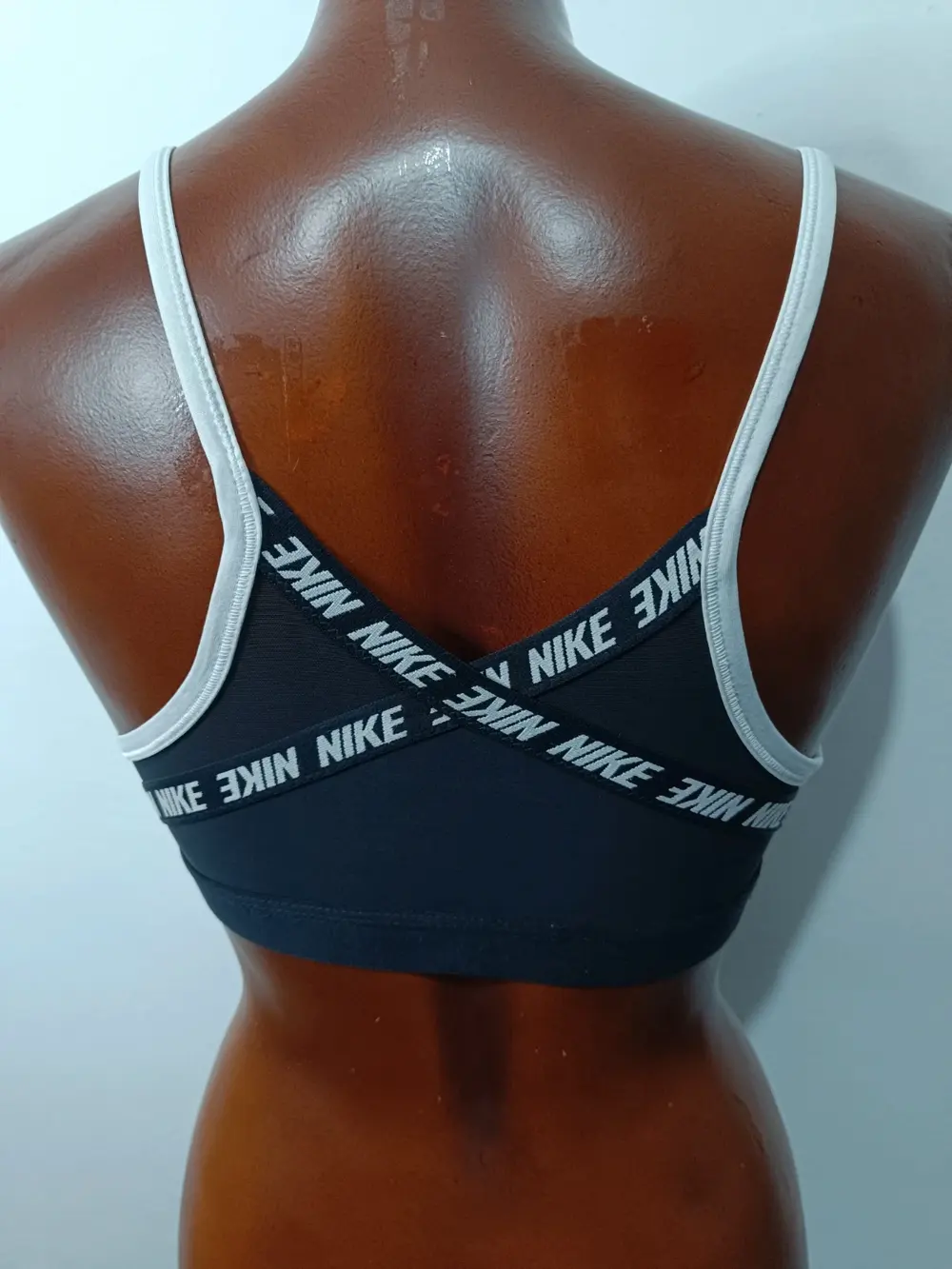 Sujetador deportivo Nike Indy logo bra talla S, foto 3