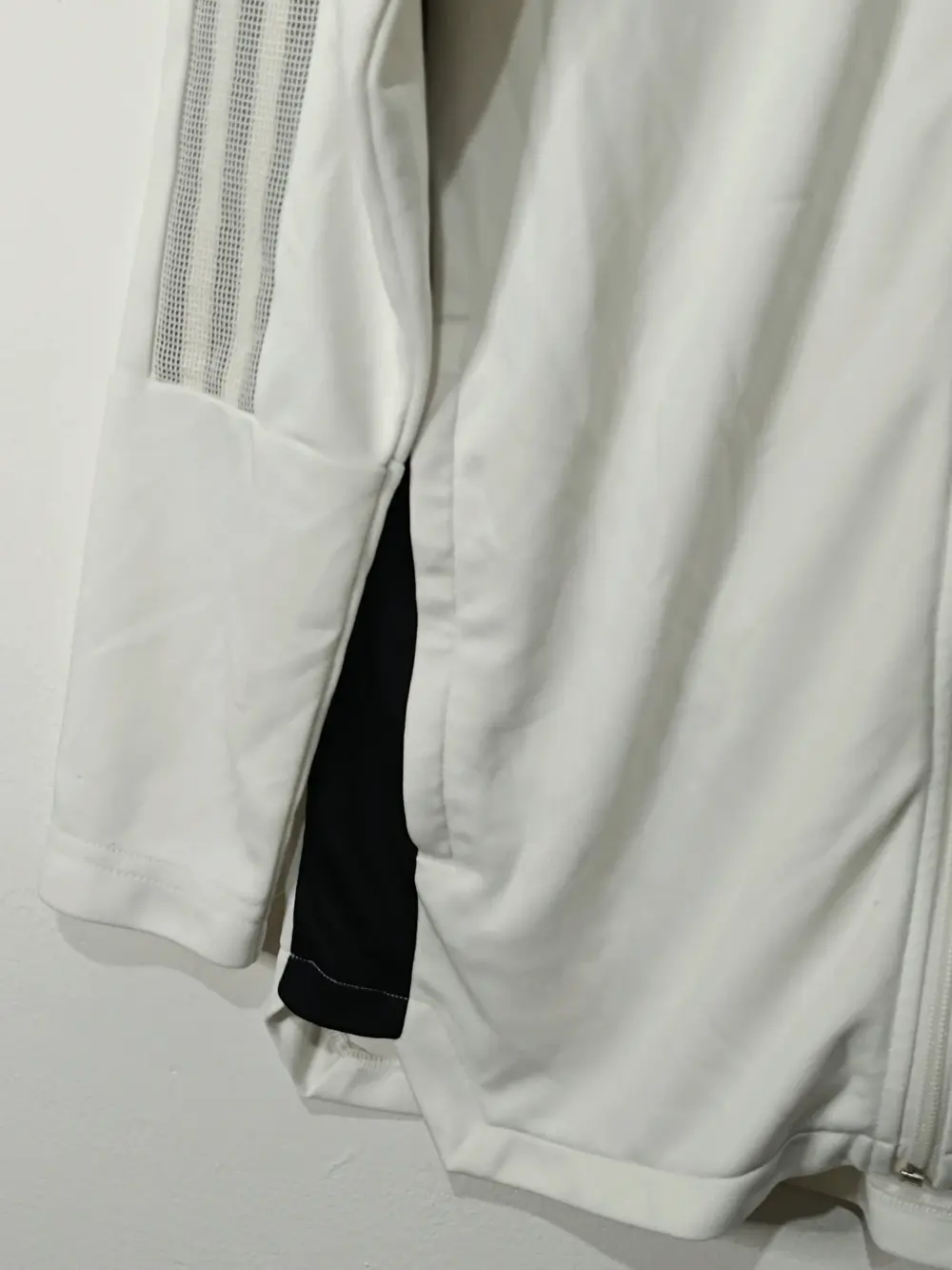 Chaqueta Juventus FC Adidas 21/22 talla M, foto 3