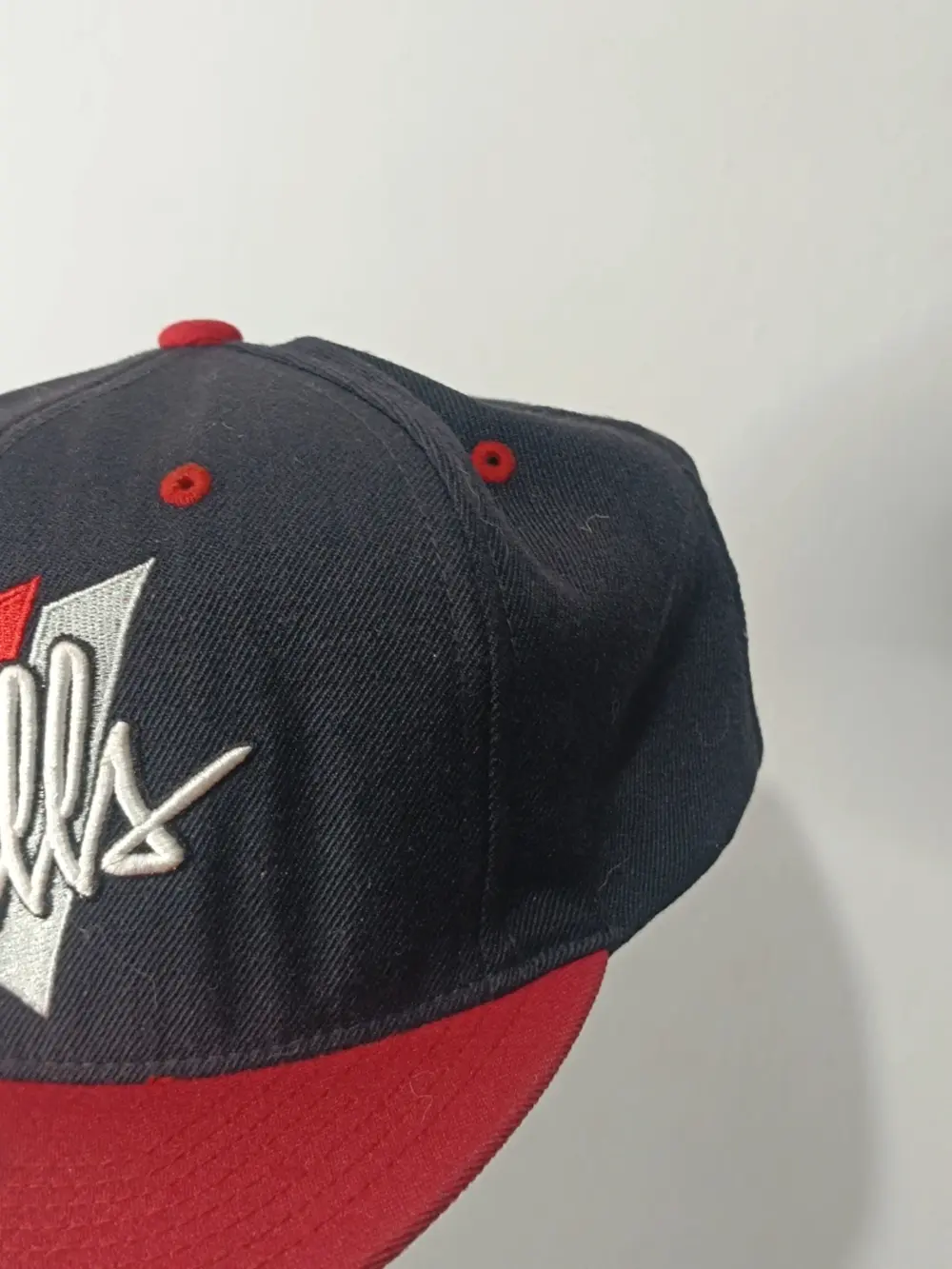Gorral Chicago Bulls Mitchell & Ness Triangle Script talla única ajustable adulto unisex, foto 3