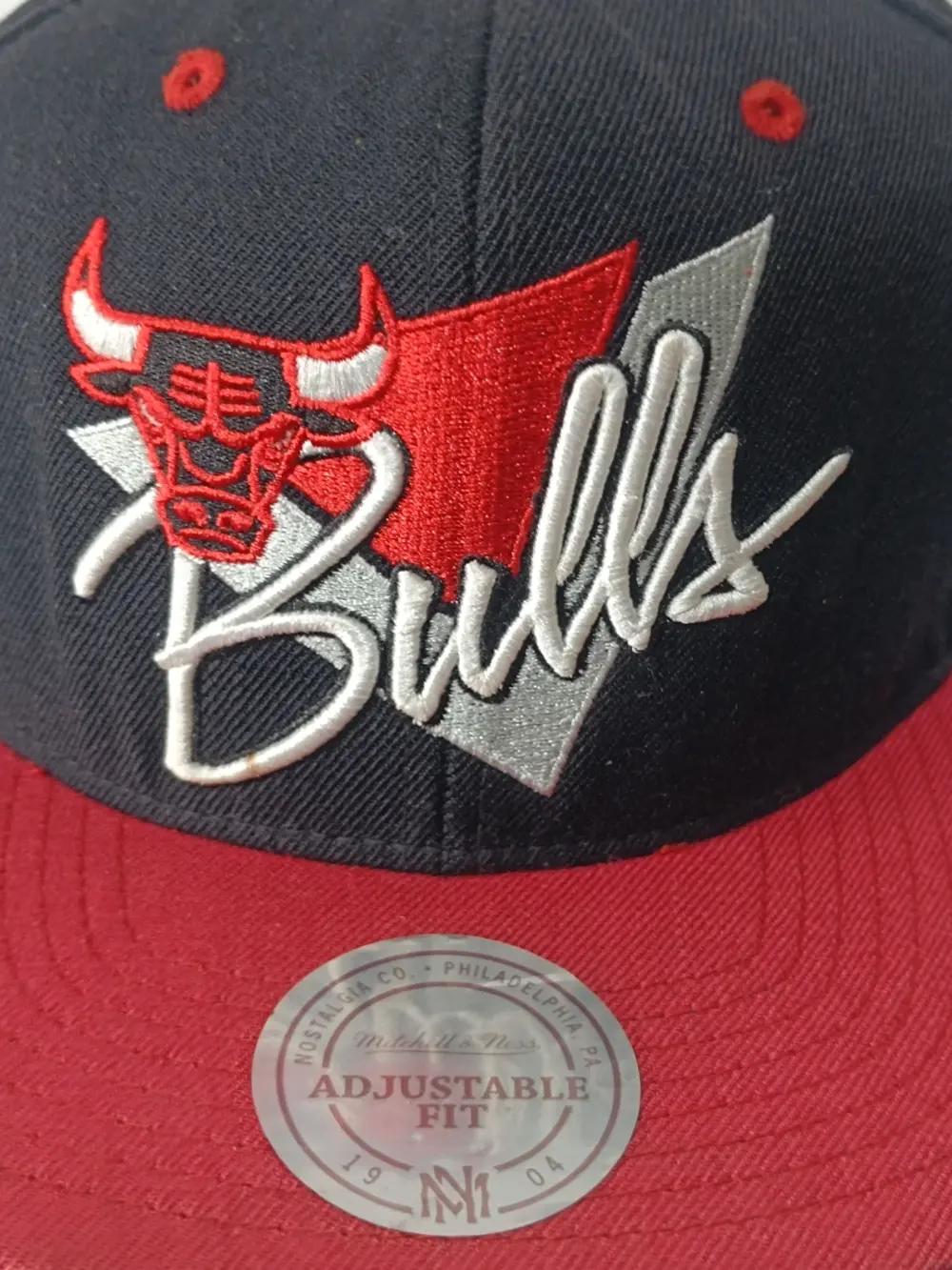 Gorral Chicago Bulls Mitchell & Ness Triangle Script talla única ajustable adulto unisex, foto 5