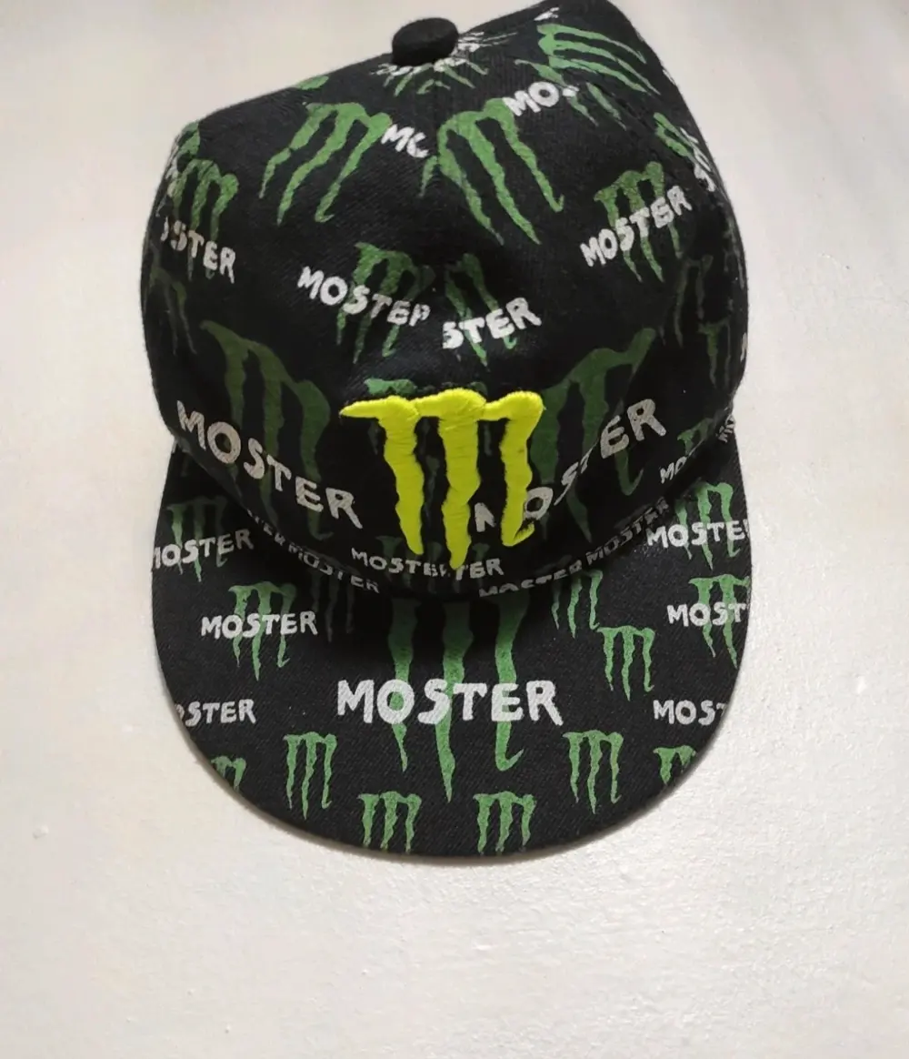 Gorra Monster talla 7 56cm*